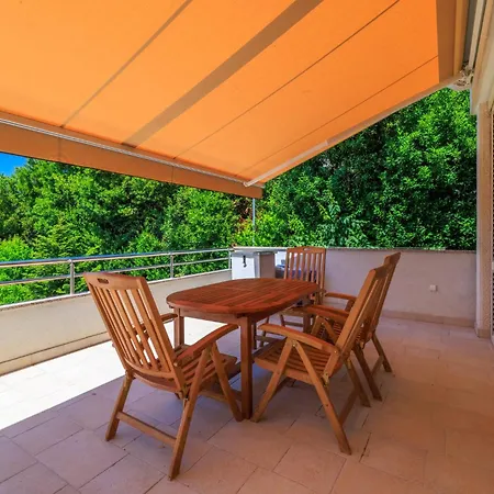Crni Mol Apartament