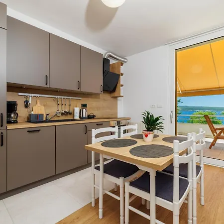 Crni Mol Apartament *